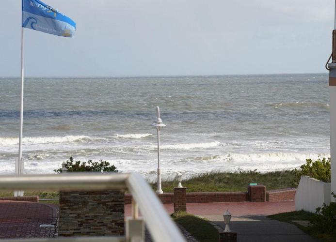 Seepferdchen - Kuscheliges Apartment Mit Meerblick-Balkon Wangerooge Exterior photo